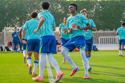 Seleção segue preparação para estreia da Copa do Mundo sub-17 - Gazeta