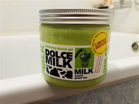Скраб для тела Dolce milk Exfoliating shower gel | отзывы