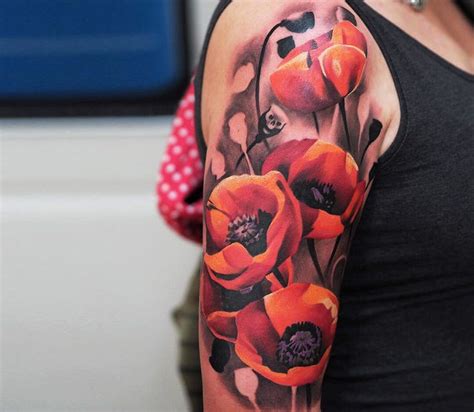 Photo - Wild poppy tattoo by Lukash Tattoo | Photo 27999 | Poppy tattoo sleeve, Flower tattoo ...