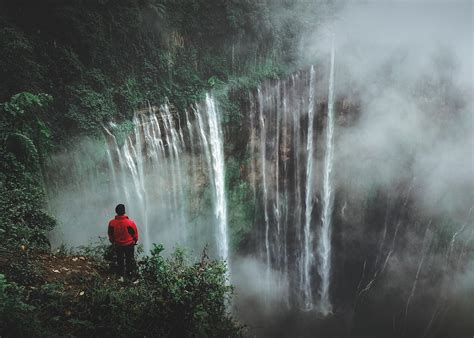 aerial view  tumpak sewu waterfalls indone  stock photo