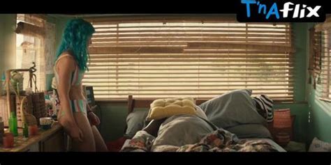 Aimee Ffion Edwards Bikini Scene In Curfew Tnaflix