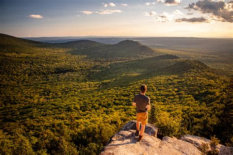 Coucher De Soleil Et Ciel étoilé Au Parc National Du Mont Mégantic