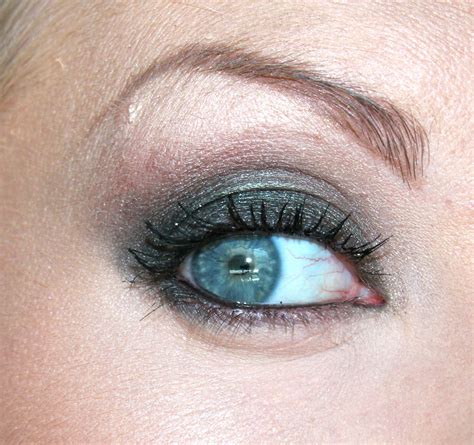 Sam Schuerman Fotd And Ootd Sigma Paris Palette Dark Smoky Eye