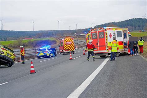 Zusammensto Zweier Pkw Auf Der A Brk Bayreuth