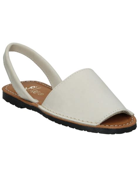 Sandalias Color Beige De C Modo Marila N