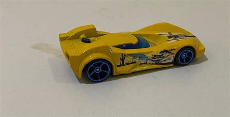 Hot Wheels Scoopa Di Fuego Hobbies Toys Toys Games On Carousell