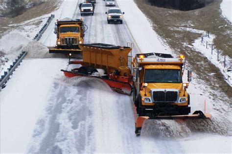 Michigan DOT Research Tow Plows Could Improve Winter Maintenance