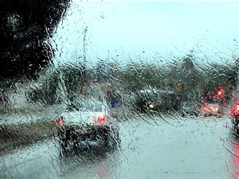 Se Esperan Lluvias Torrenciales En El Sureste De México