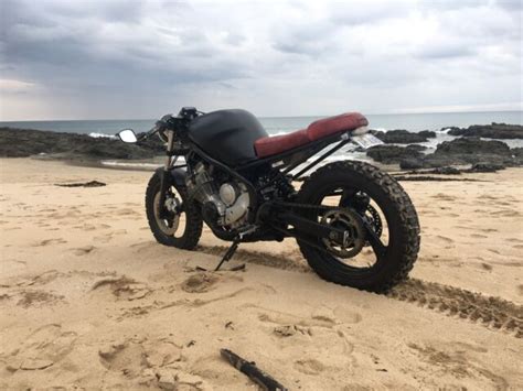 Yamaha Xj 900 Cafe Racer Ellaspede Yamaha XJR400 The Naked Bullet Autoevolution Noemi Abbott