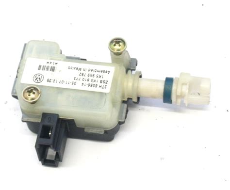 Used Genuine Vw Jetta Fuel Flap Open Actuator Solenoid K