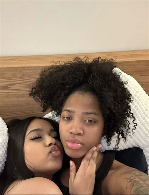 Pin by 𝒩𝒶𝓎 on The Lifestyle Cute lesbian couples Girlfriend goals Cute black couples