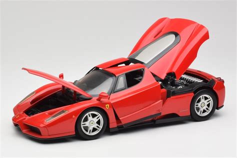 Ferrari Enzo Red Hot Wheels 1 18