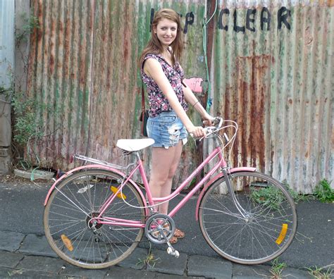 Bikes Girl Bella Bicycle Vehicles Bike Bicycle Kick Bicycles Car