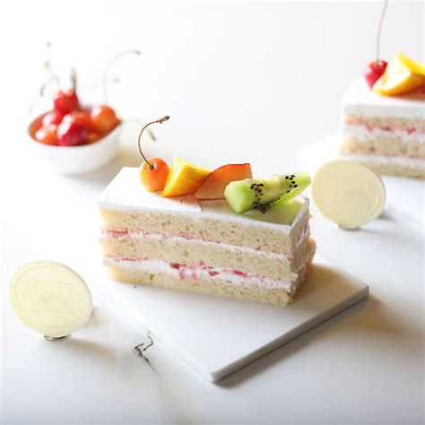 Fresh Fruit Pastry – Garden Bakery