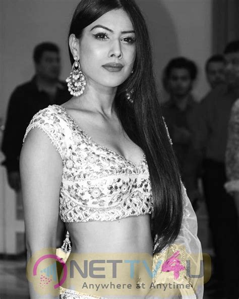 Actress Nia Sharma Hot Sexy Stills 562873 Galleries HD Images