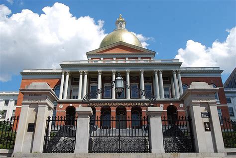 Massachusetts State House Tour | Broke Tourist