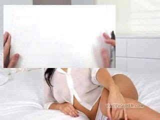 Girl Vaginal Hairy Swimming Beach Shower Vagina Show Free Xxx Tubes