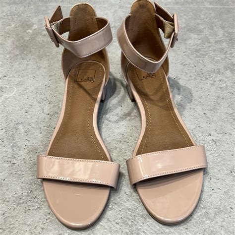 Brand New Th Union Nude Sandals Size Gem