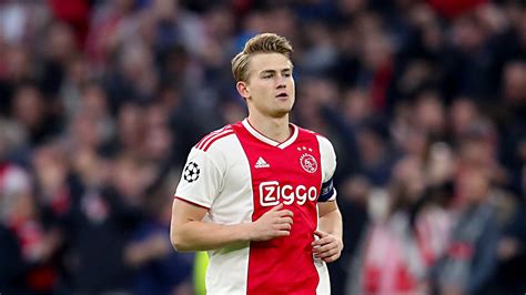 Matthijs De Ligt / Matthijs De Ligt Sets Off Alarms At Juventus / Juventus'un hollandalı stoperi ...