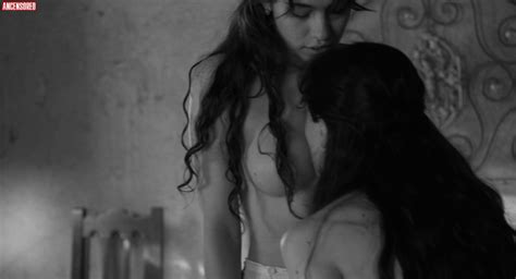 Greta Fernandez Nude Pics Page 1