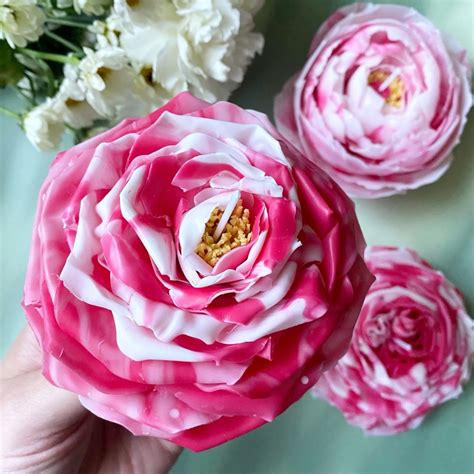 Meeflow авторские свечи-цветы 2024 | ВКонтакте