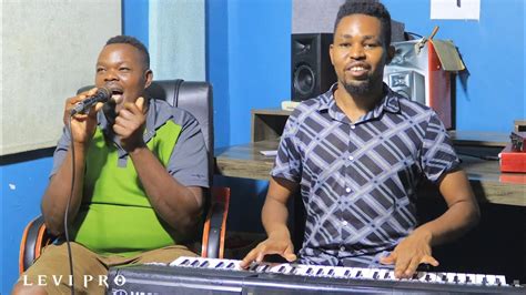 SWAHILI SEBEN PRAISE MEDLEY PAMBIO With Chris Mulwa YouTube