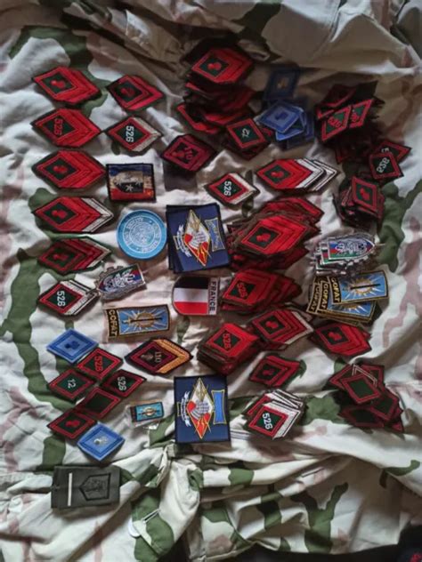 LOT INSIGNES ECUSSONS GRADES Militaire EUR 50 00 PicClick FR