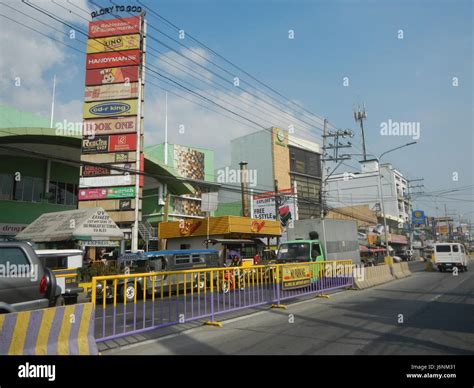 09602 MacArthur Highway Manila North Road Bulacan 03 Stock Photo - Alamy