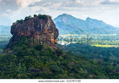 Sigiriya Lion Rock Stock Photo 523787728 | Shutterstock