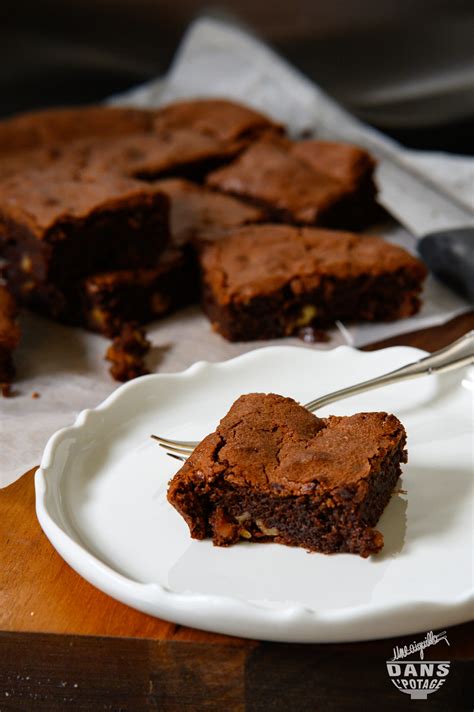 Brownie Aux Noix De Christophe Felder Une Aiguille Dans L Potage