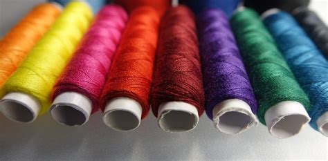 How To Choose The Right Sewing Thread