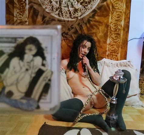 Sexy Hipster Think Pussy Girl Dripping Discharge Porn Pictures XXX Photos Sex Images 709845