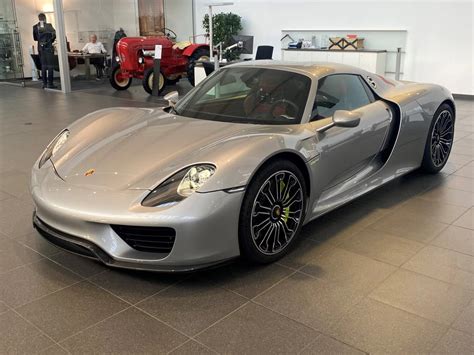 ECR - Porsche 918 Spyder details