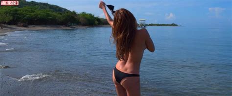 Naked Jessica Vargas In En Altamar