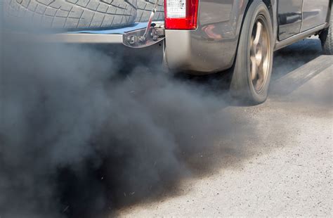 Qu Es El Humo Negro Del Motor Y Por Qu Se Produce En Los Coches