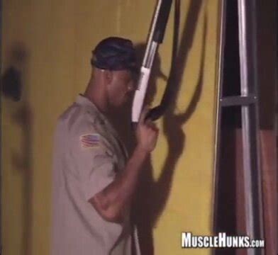 Hot Muscle Thief ThisVid