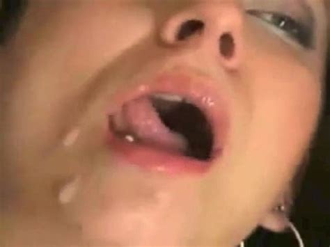 La mejor compilación de creampies faciales y golondrinas XVIDEOS