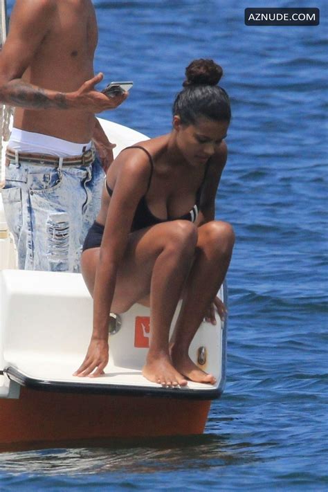 Tina Kunakey Shows Off Her Sexy Bikini Body While On Vacation With Actor Vincent Cassel In Rio