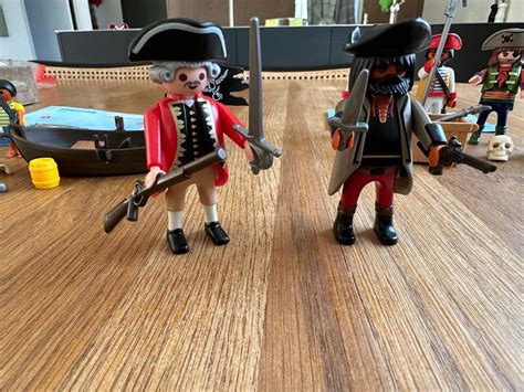 Set Playmobil Loch Ness Boot Piratenkommando Rotrock Kapitän Kaufen