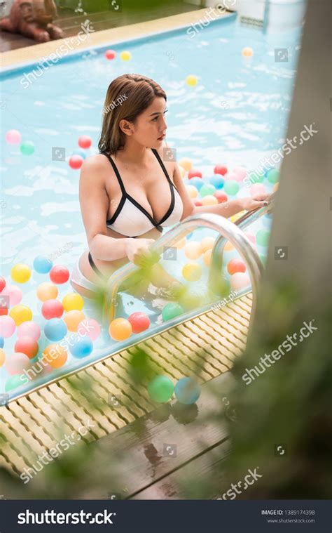 Sexy Beautiful Women Wearing White Bikini Stock Photo 1389174398 Shutterstock