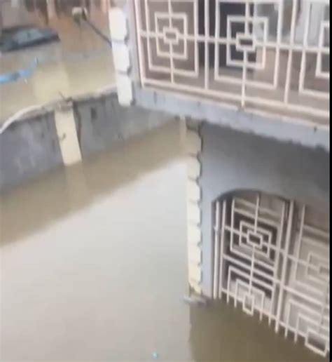 JUST IN Flood Takes Over Lagos Major Roads Wreaks Havoc In Ogun