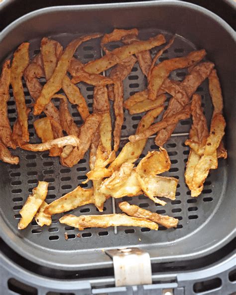 Crispy Air Fried Potato Peels - TopAirFryerRecipes