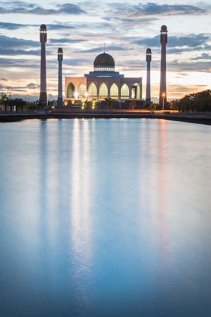 Premium Photo | Central mosque