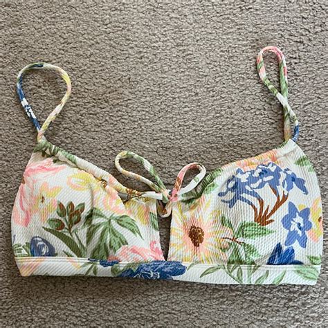 Billabong Bikini Top Size 10 Depop