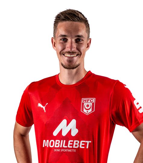 HFC macht Jonas Marx zum Profi Hallescher FC e V Hallescher Fußball