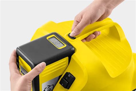 Odkurzacz przemysłowy KARCHER WD 3 Battery Premium Set ładowarka i