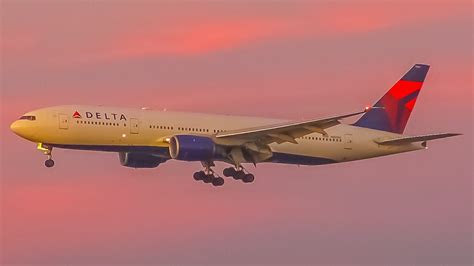 4k Stunning Evening Plane Spotting At Los Angeles International