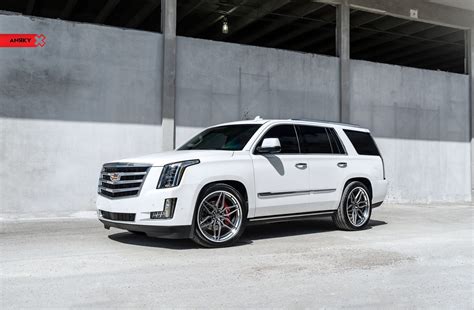 Custom 2018 Cadillac Escalade Images Mods Photos Upgrades — Carid