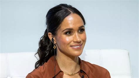 Royal Aide S Brutal Two Word Assessment Of Meghan Markle After She