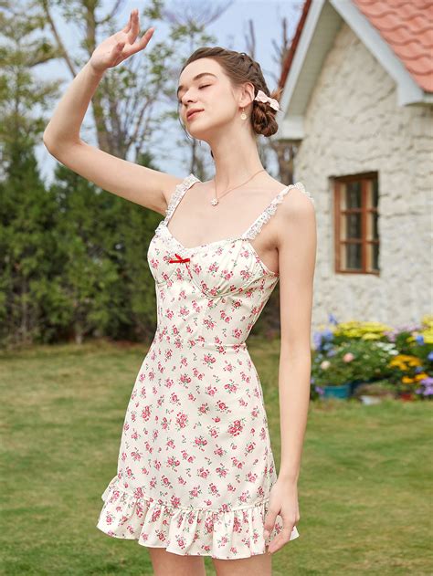 SHEIN MOD Vestido De Tirantes Con Estampado Floral Con Lazo Delantero